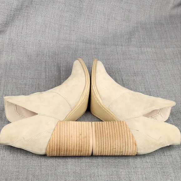 Steve Madden Chaya Block Heeled Western Leather Bootie. - Picture 8 of 13